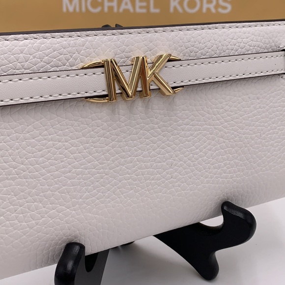 Michael Kors Reed Large Bifold Pebbled Leather Snap Wallet Card Case Optic White - Picture 2 of 11